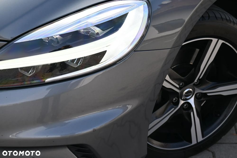 Volvo V40 D2 Geartronic RDesign - 6