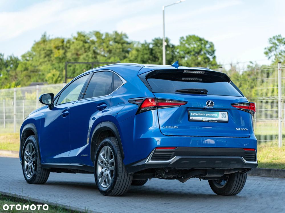Lexus NX 300h Comfort AWD - 6