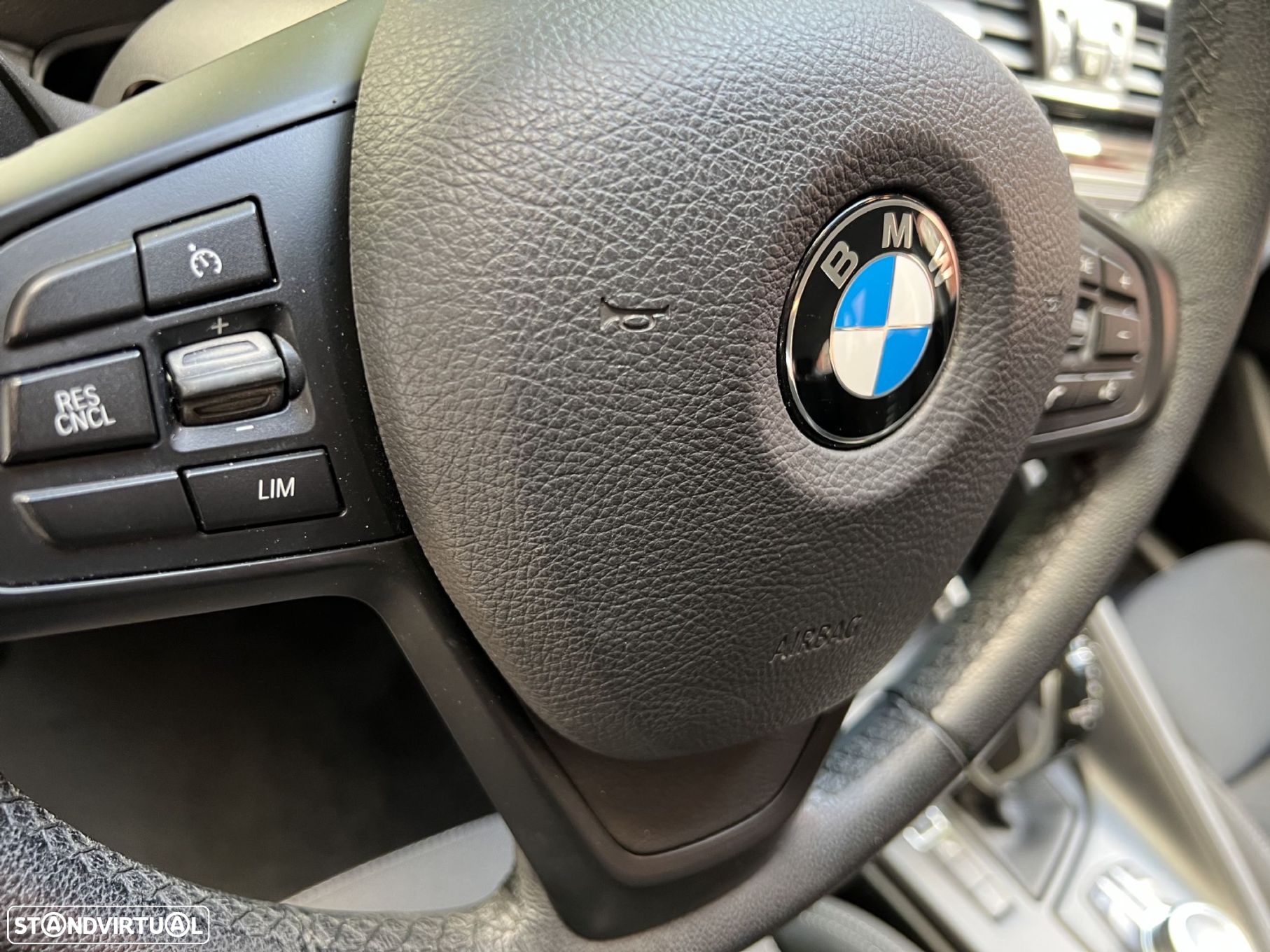 BMW X1 18 d sDrive Auto - 13