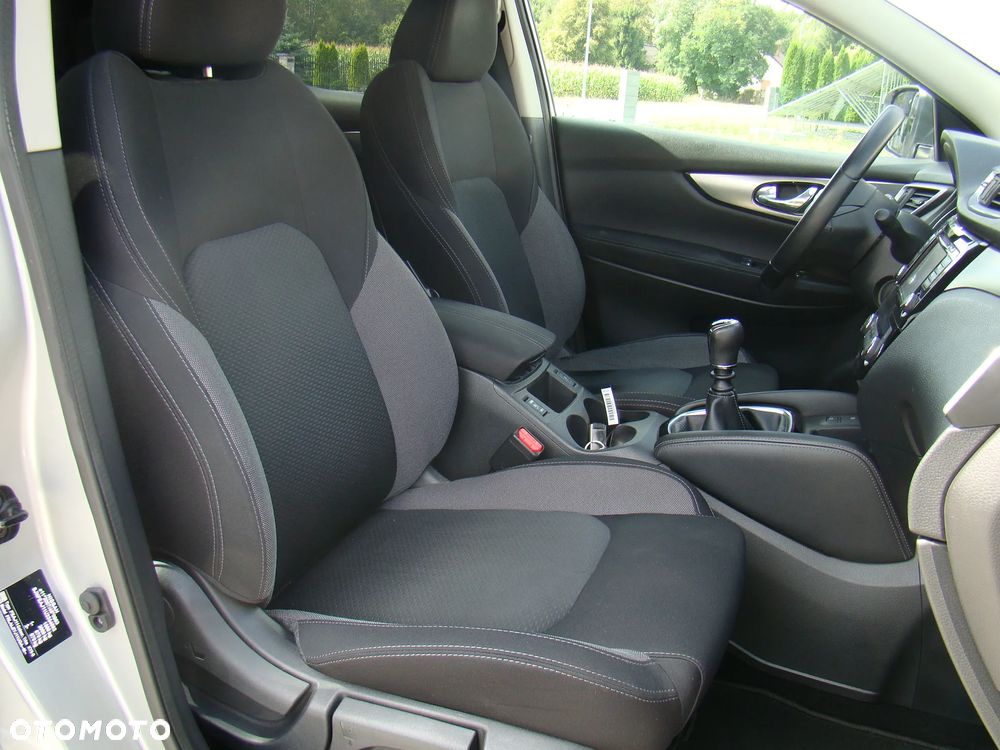 Nissan Qashqai 1.2 DIG-T N-Connecta EU6 - 22