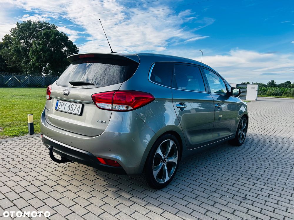 Kia Carens 1.7 CRDi XL 7os - 11