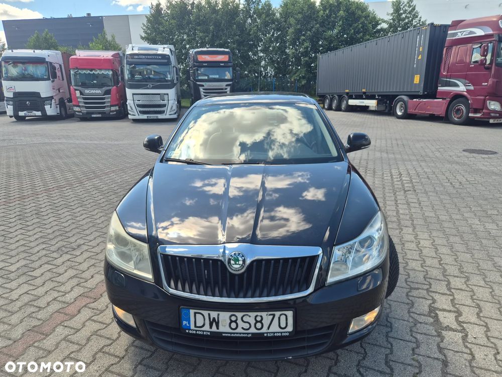 Skoda Octavia 2.0 TDI Elegance DSG - 6