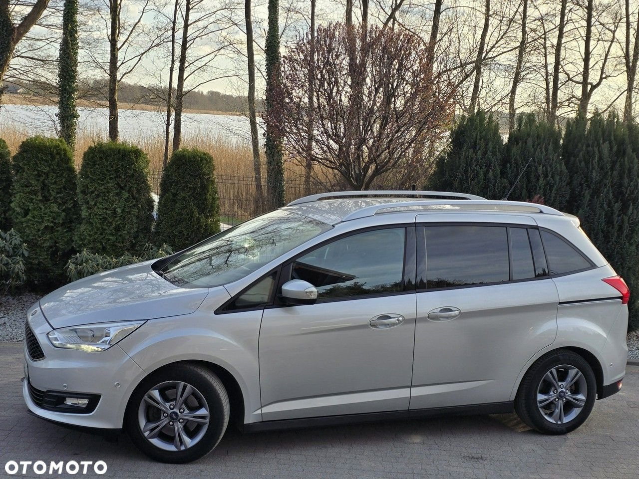 Ford Grand C-MAX - 2