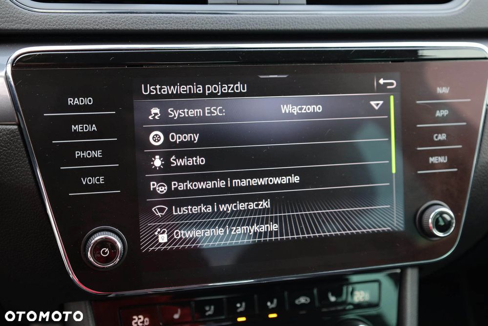 Skoda Superb 2.0 TDI SCR Active DSG - 22