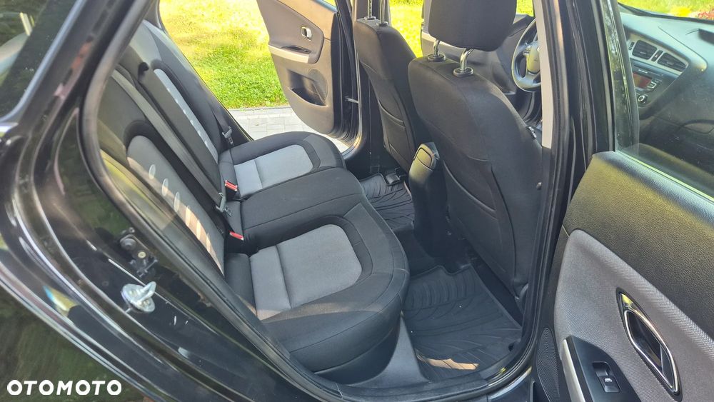 Kia Ceed 1.4 CRDi 90 Spirit - 14