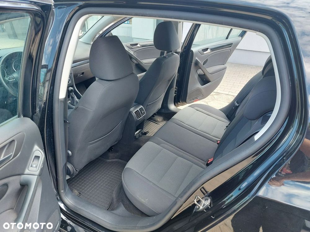 Volkswagen Golf - 12
