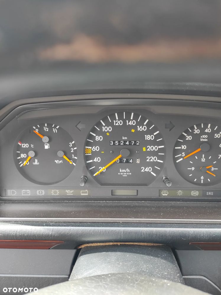 Mercedes-Benz Klasa E 200 - 10