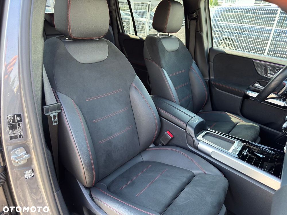 Mercedes-Benz GLB 220 mHEV 4-Matic AMG Line 8G-DCT - 29