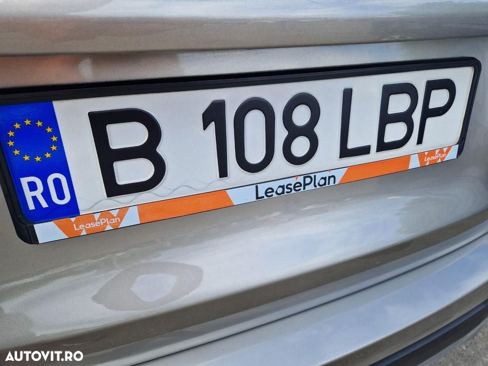 Mercedes-Benz GLC - 21