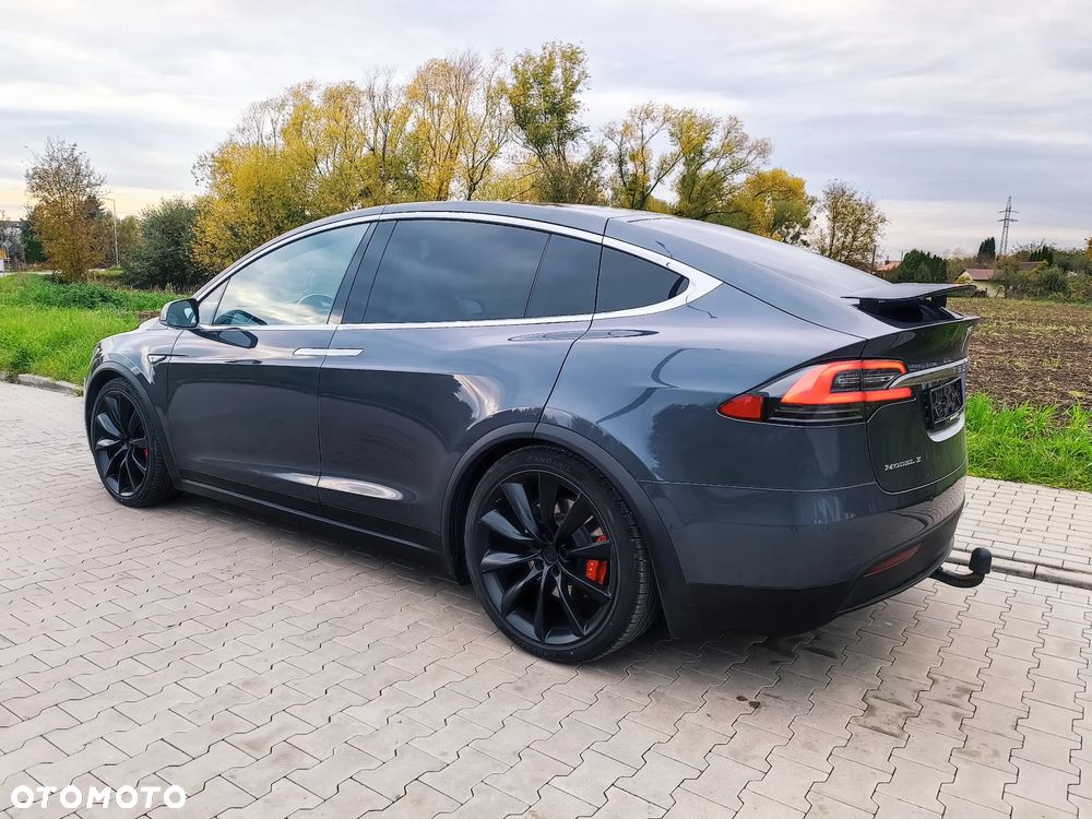 Tesla Model X Performance - 17