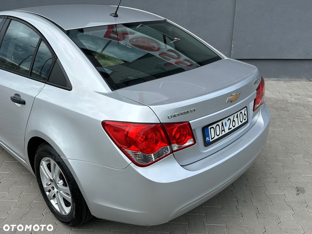 Chevrolet Cruze 1.6 LT+ - 16