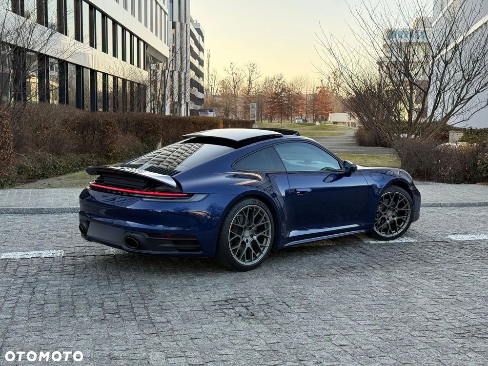 Porsche 911 Carrera - 9