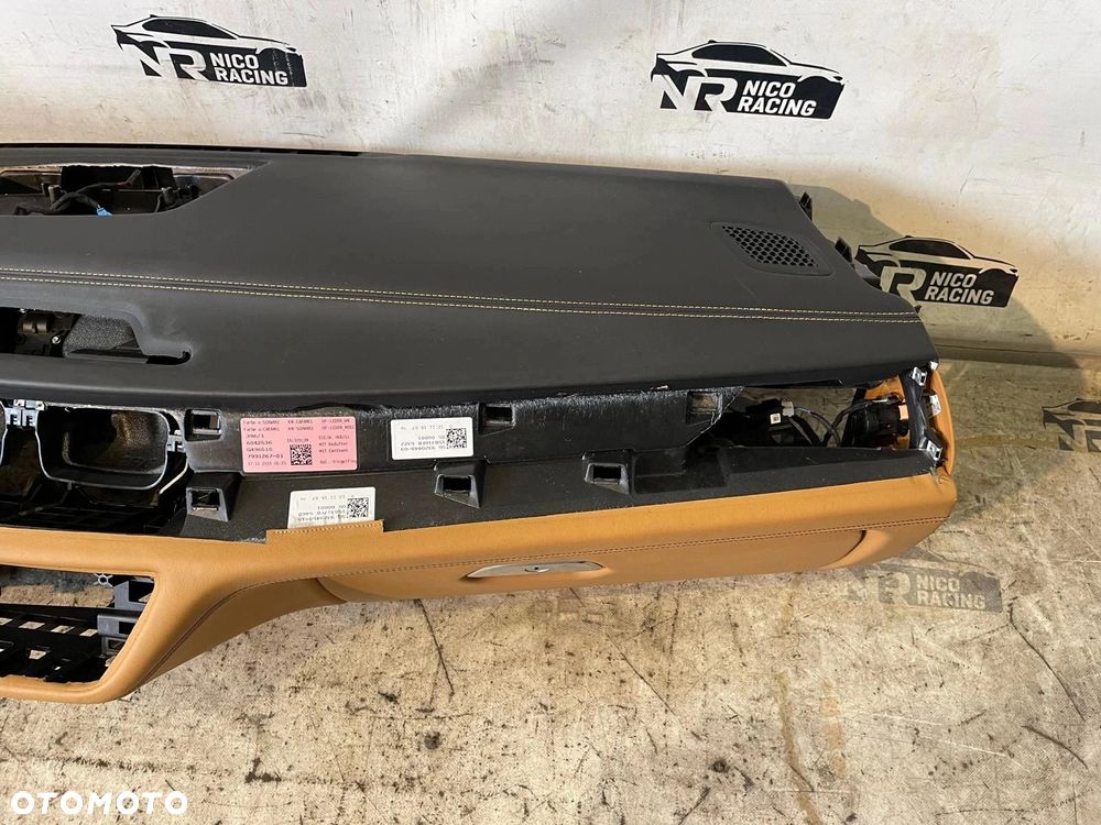 DESKA ROZDZIELCZA KONSOLA PODUSZKI PASY BMW 7 G11 G12 SKÓRA HUD CARAMEL - 6