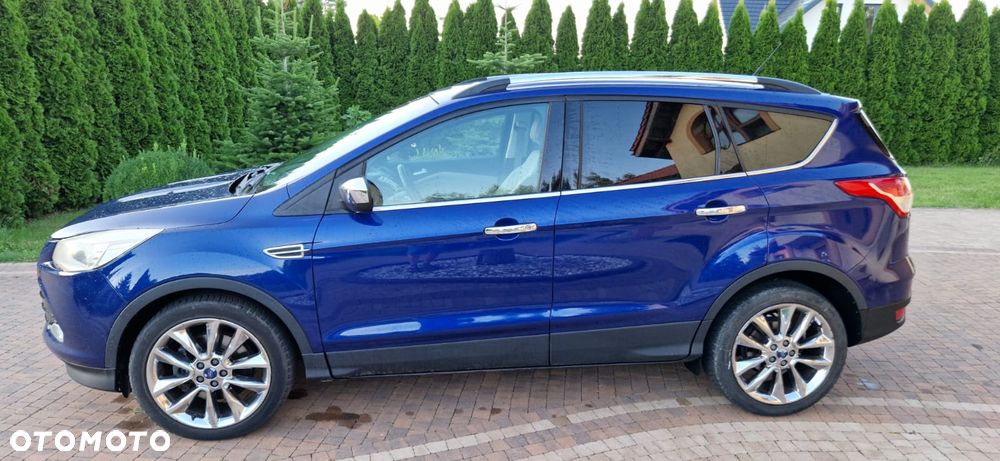 Ford Escape 2.0 EcoBoost AWD Titanium - 14