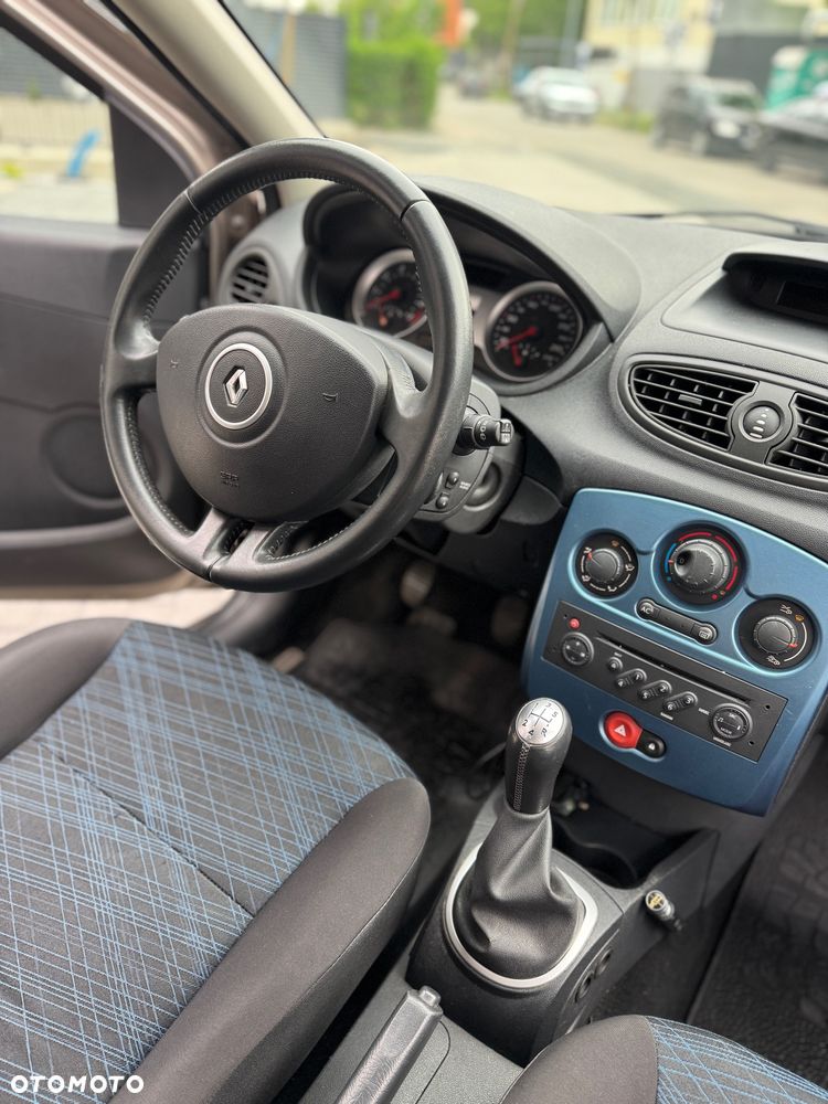 Renault Clio 1.2 16V Expression - 10