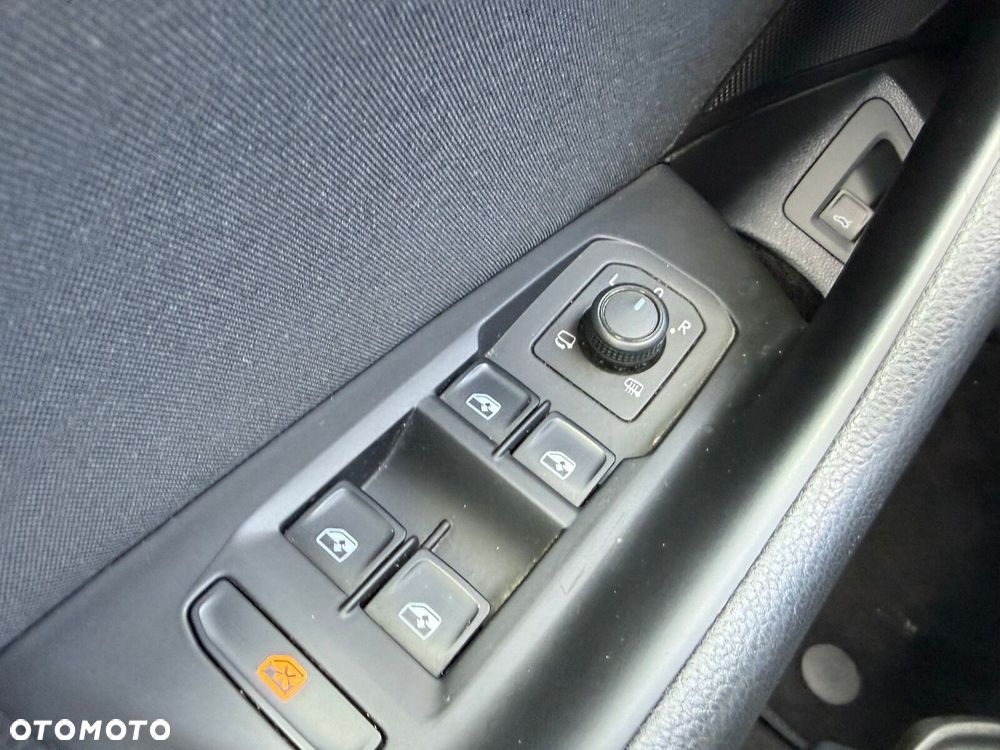 Volkswagen Passat Variant 2.0 TDI EVO Business - 21