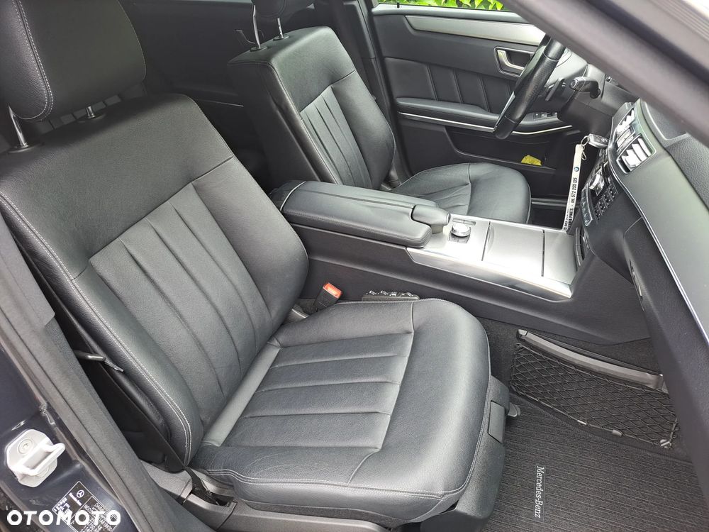 Mercedes-Benz Klasa E - 31