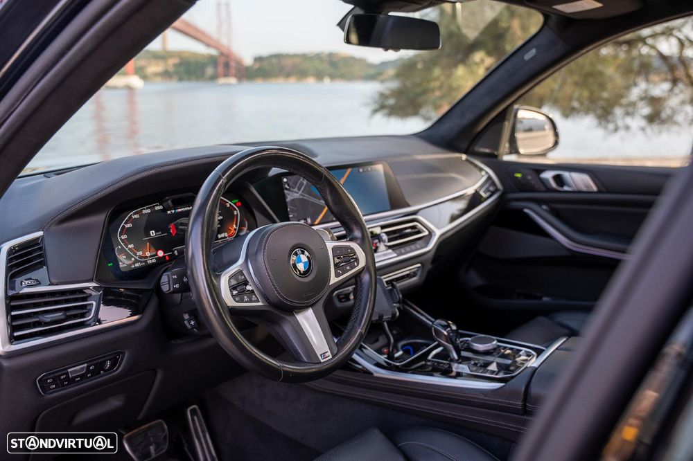 BMW X7 M50d - 7