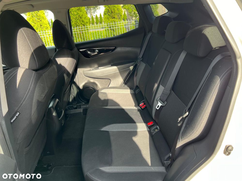 Nissan Qashqai 1.5 dCi DCT TEKNA - 11
