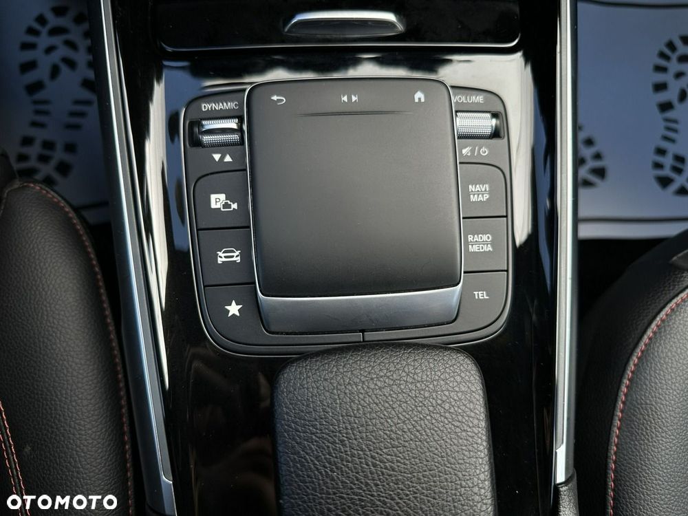 Mercedes-Benz GLB 220 d 4-Matic AMG Line 8G-DCT - 29