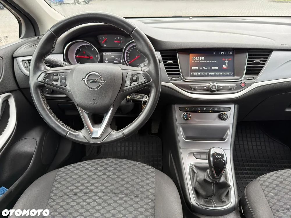 Opel Astra 1.6 CDTI Enjoy - 30