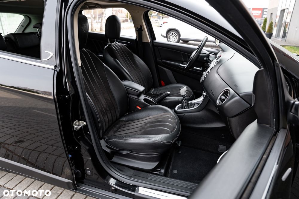 Lancia Delta 1.4 T-Jet Argento Euro5 - 24