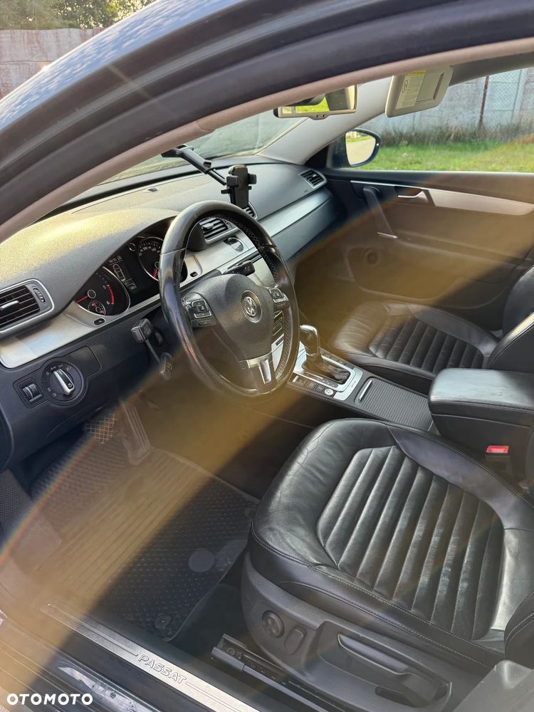 Volkswagen Passat 2.0 TDI 4Mot Highline DSG - 7
