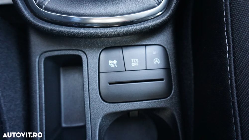 Ford Fiesta 1.0 EcoBoost Start-Stop ST-LINE - 26