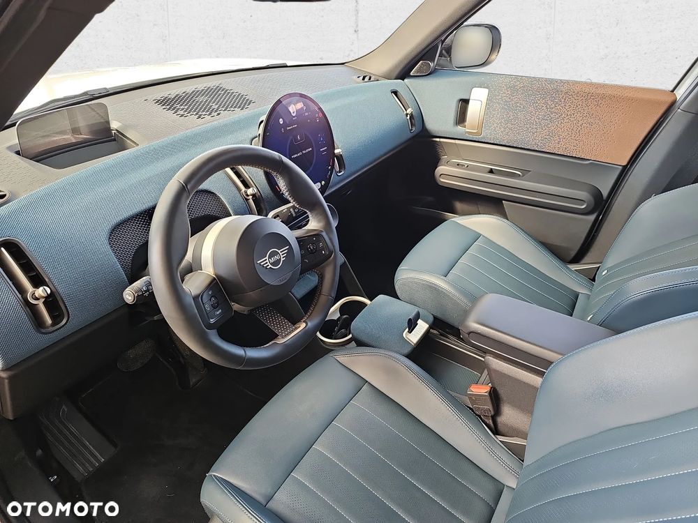 MINI Countryman C mHEV Linia Favoured - 13