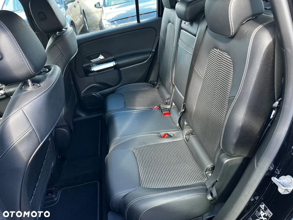 Mercedes-Benz EQB 350 4Matic Progressive - 33