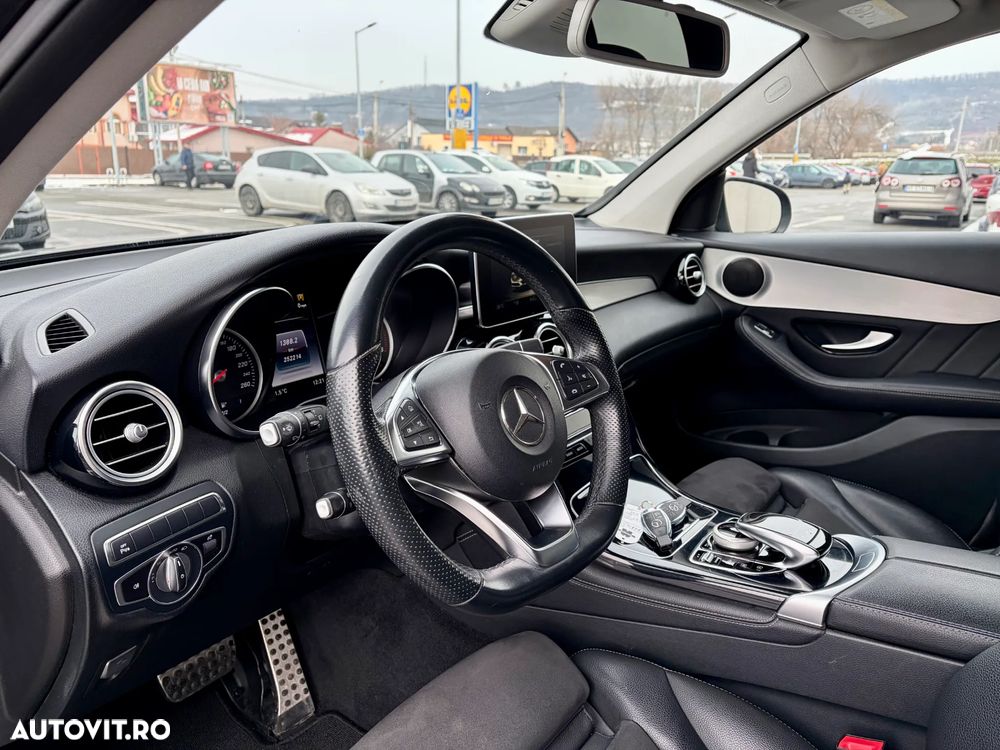Mercedes-Benz GLC 250 d 4MATIC 9G-TRONIC AMG Line - 21