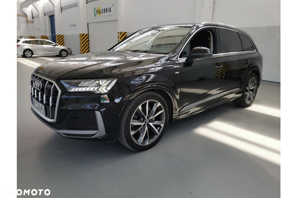 Audi Q7 - 1