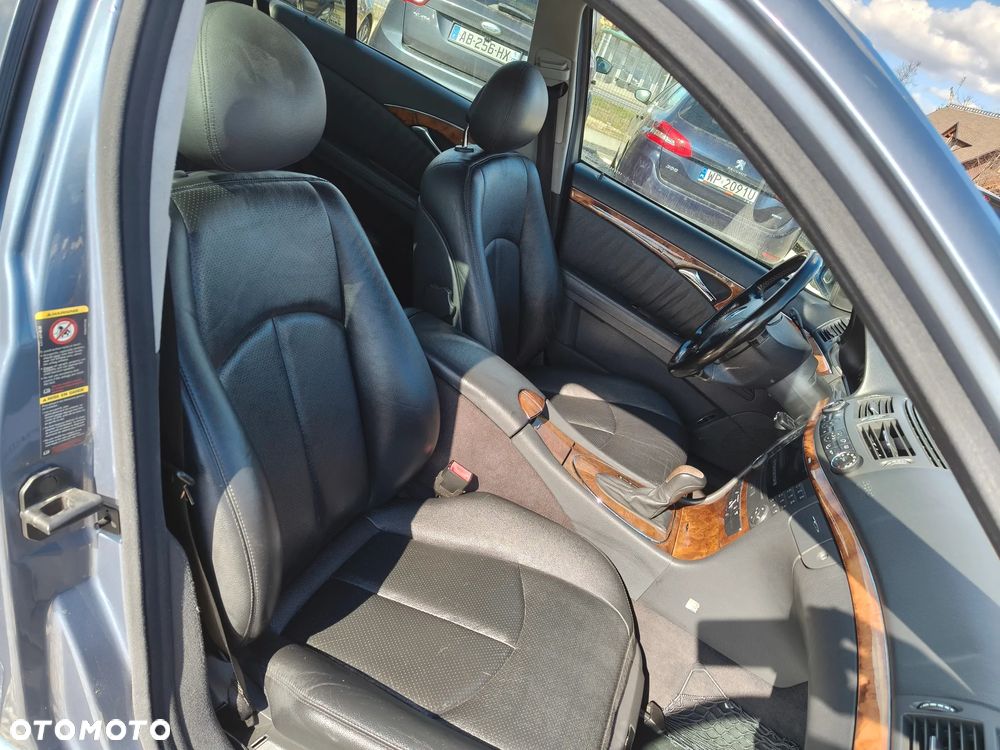 Mercedes-Benz Klasa E - 24