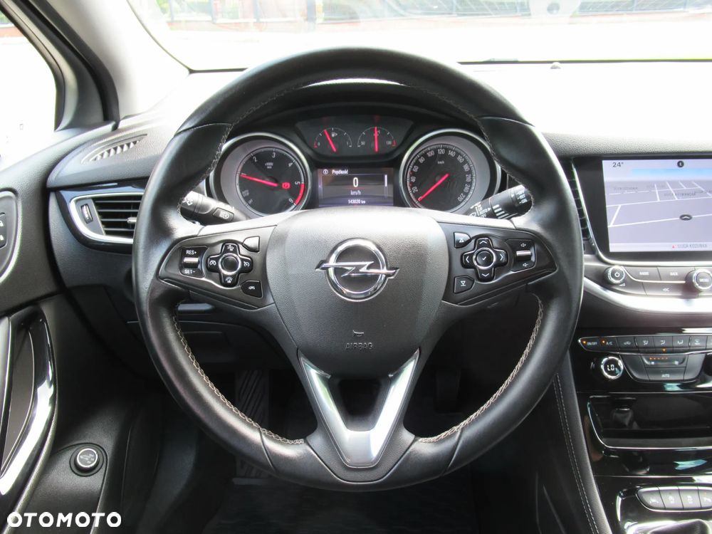 Opel Astra 1.6 D Start/Stop Sports Tourer Innovation - 12