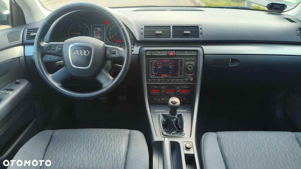 Audi A4 Avant 2.0 TDI DPF - 7
