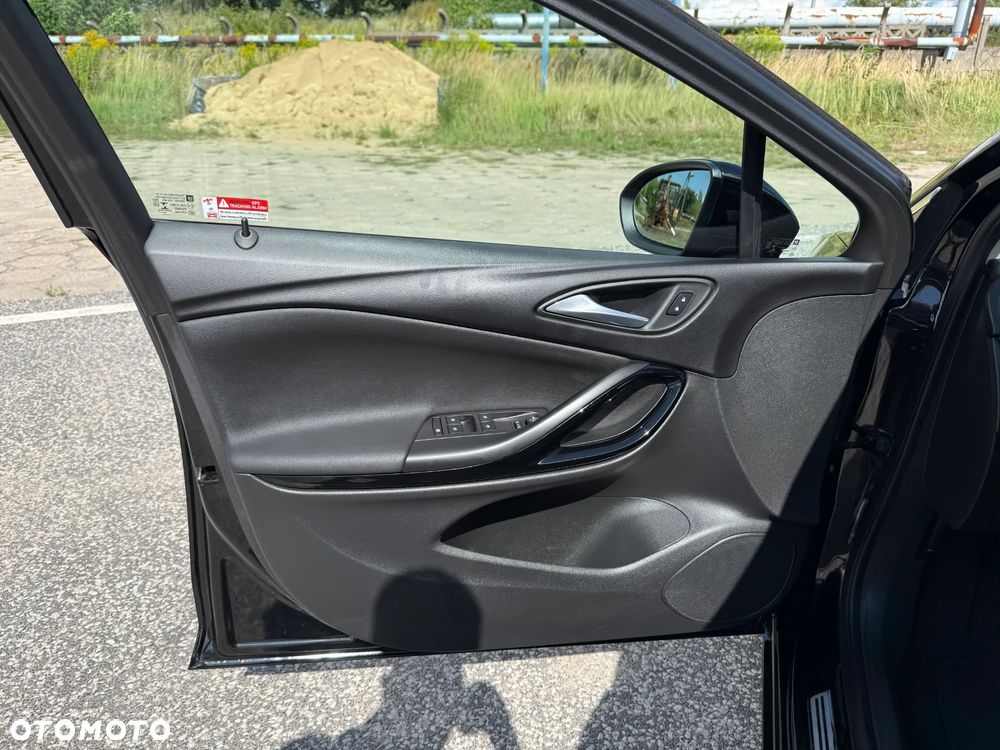 Opel Astra 1.4 Turbo Innovation - 28