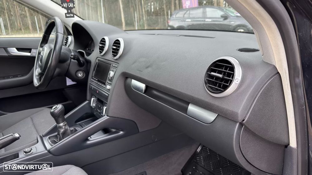 Audi A3 Sportback 1.6 TDI Sport - 13