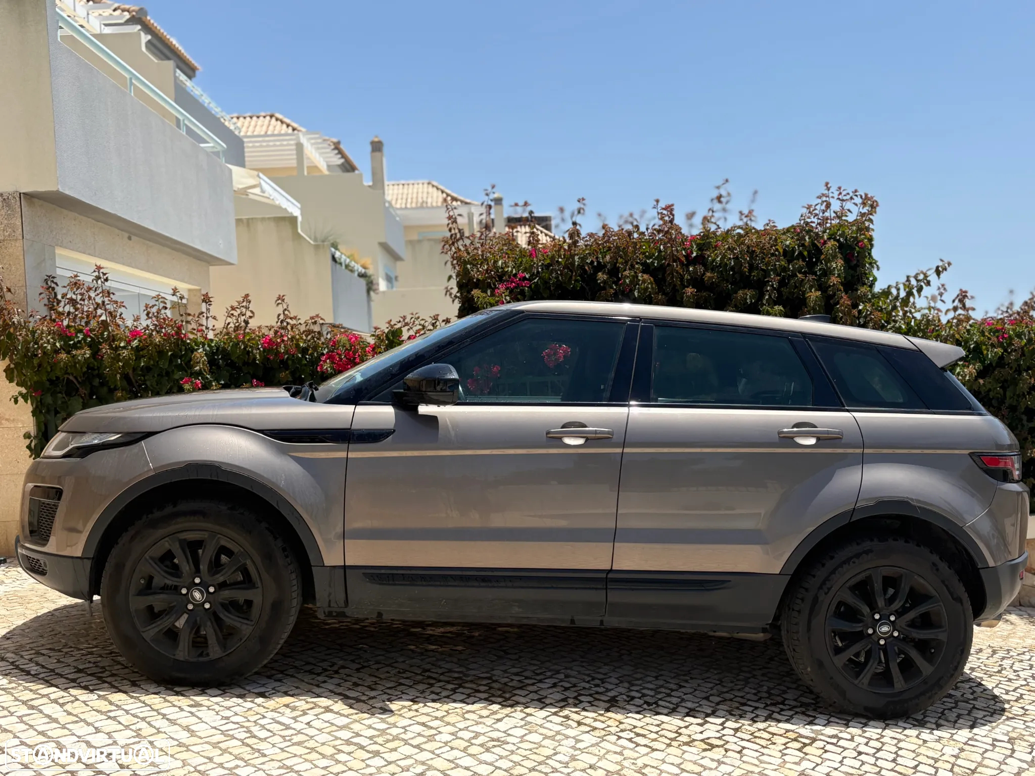 Land Rover Range Rover Evoque 2.0 TD4 HSE Dynamic Auto - 2