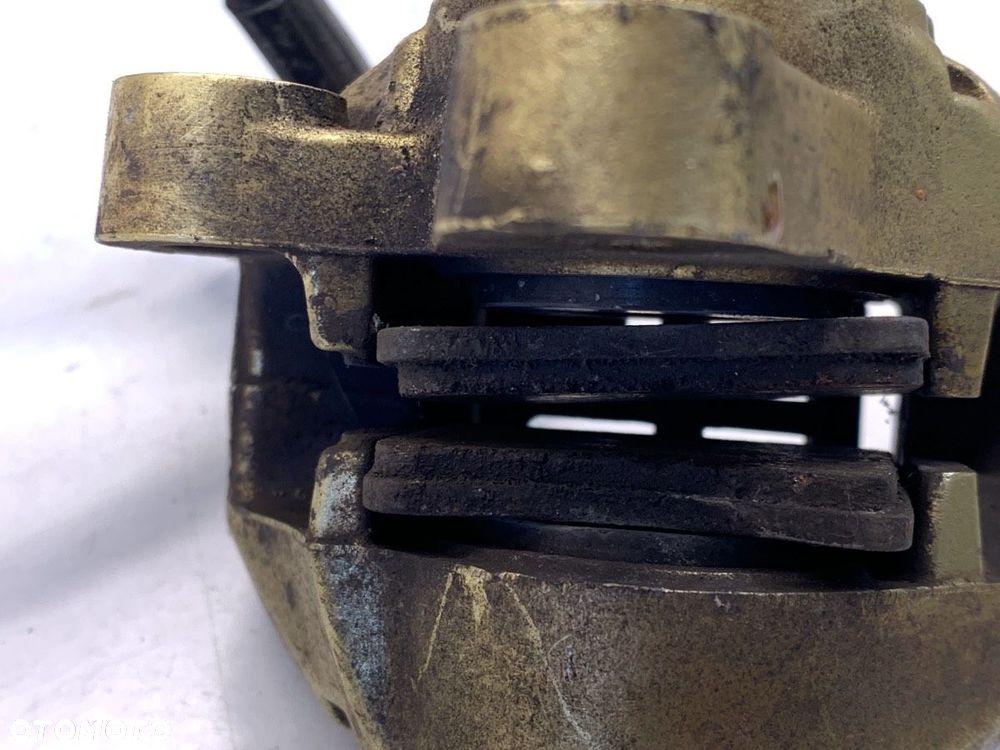 ZACISK HAMULCA PRZÓD  PIAGGIO TYPHOON 2001 - 2014 Typhoon 50 4 kW [5 KM] - 6