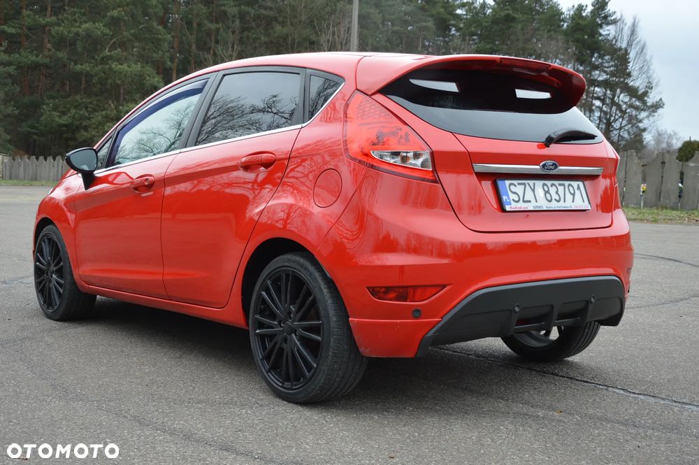 Ford Fiesta - 9