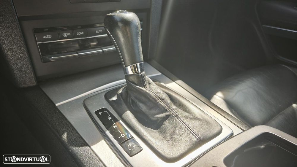 Mercedes-Benz E 250 - 21