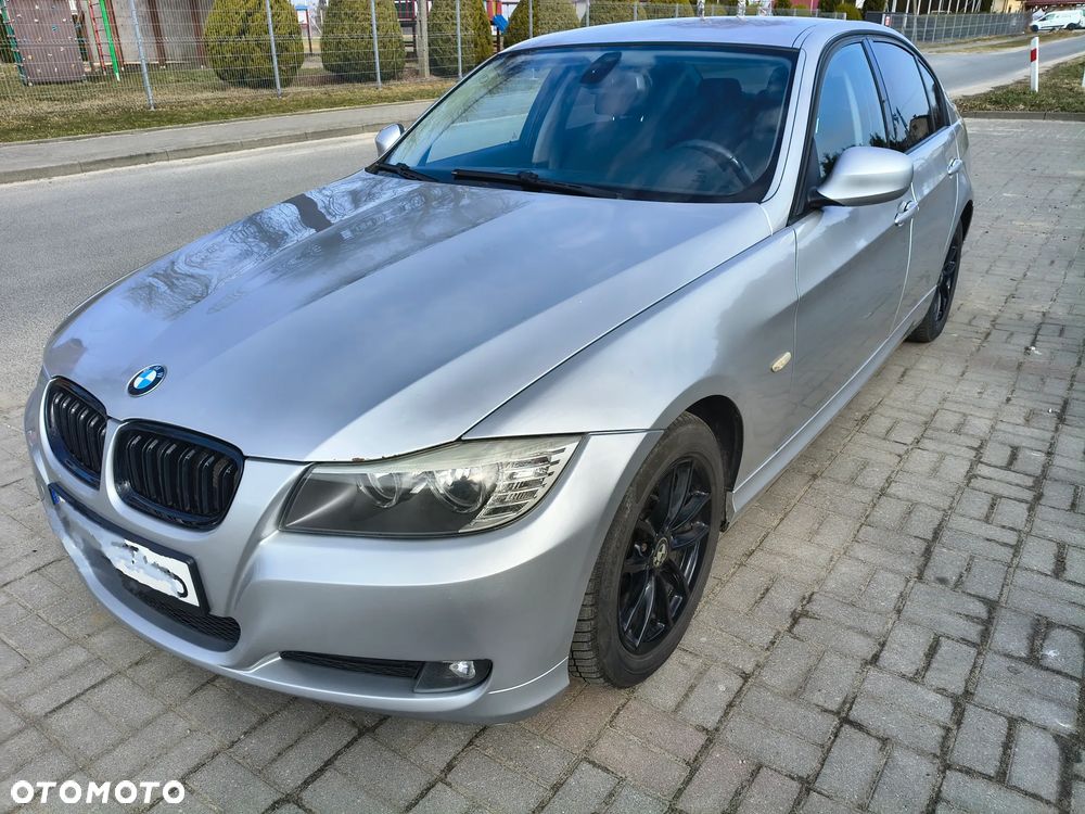 BMW Seria 3 318d - 1