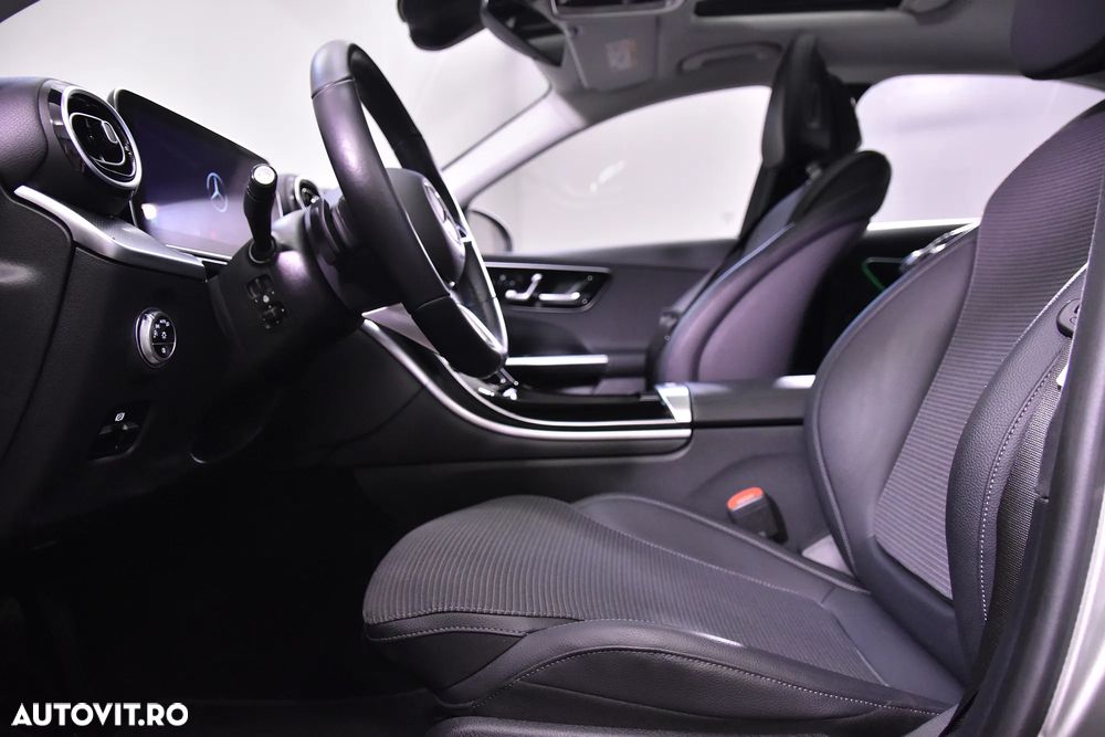 Mercedes-Benz C - 27