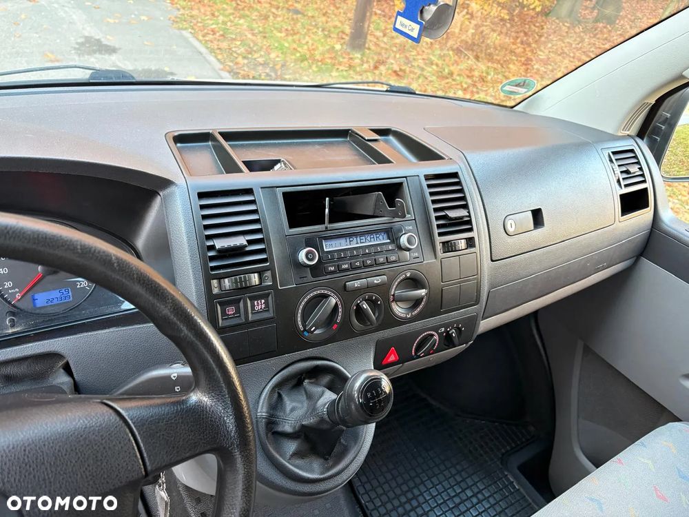 Volkswagen Transporter T5 TDI L2H1 - 8