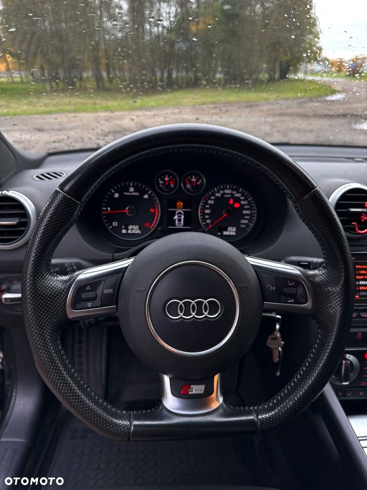 Audi A3 Sportback 1.6 TDI S line Sportpaket - 12