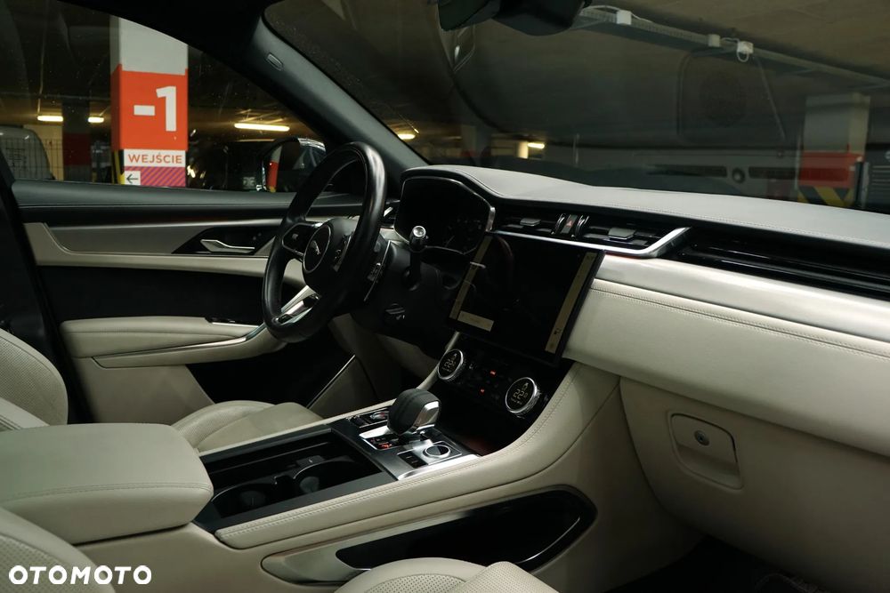 Jaguar F-Pace 2.0 P250 mHEV AWD R-Dynamic Black - 18