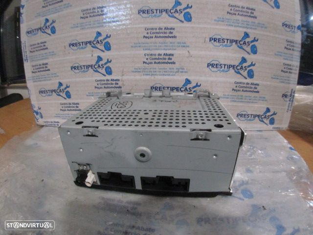 Radios E1BT18C815GL FORD FIESTA 6 2017 1.5TDCI 95CV 5P CINZA ESCURO FOMOCO RADIO NG AHU - 2