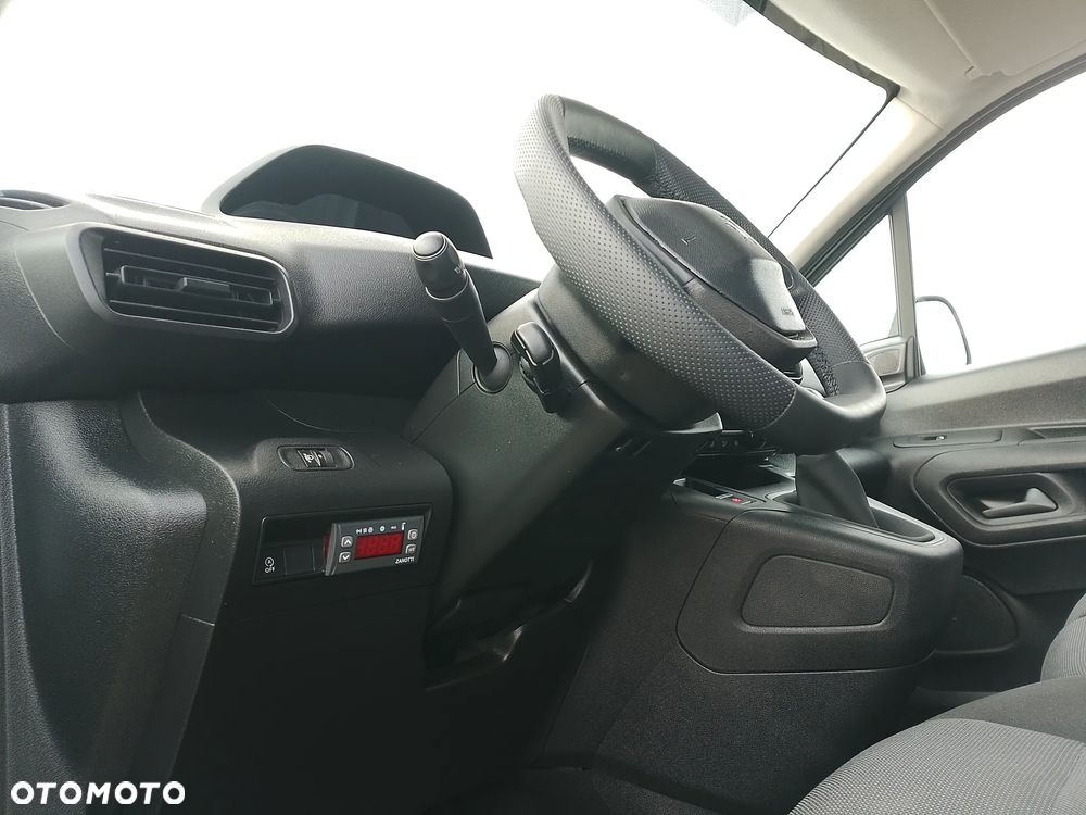 Peugeot Partner Proace Berlingo Combo Doblo L2 Izoterma Chłodnia Salon PL półka Inox 3 osoby - 28
