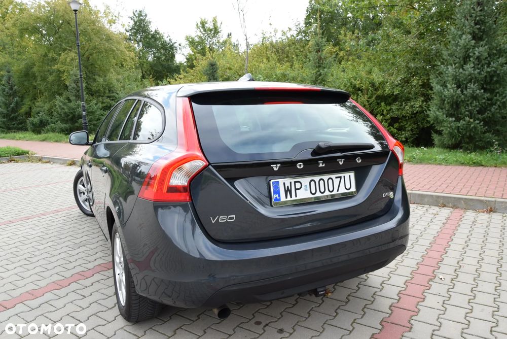 Volvo V60 D2 Edition - 11