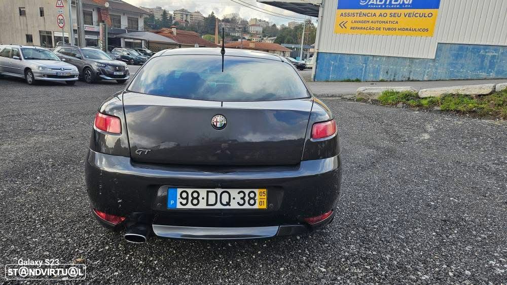Alfa Romeo GT 1.9 JTD M-JET Distinctive - 9